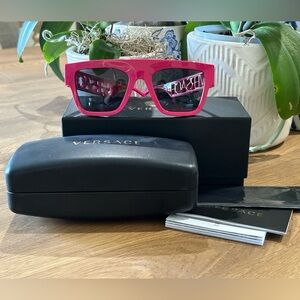 Versace Sunglasses 💗